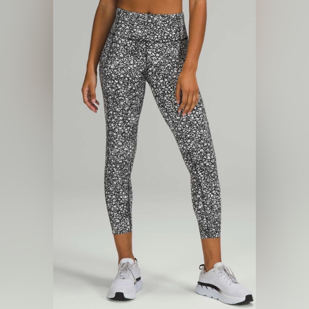 NWOT Lululemon Fast and Free High-Rise Tight 25" *Nulux - Picture 4 of 7
